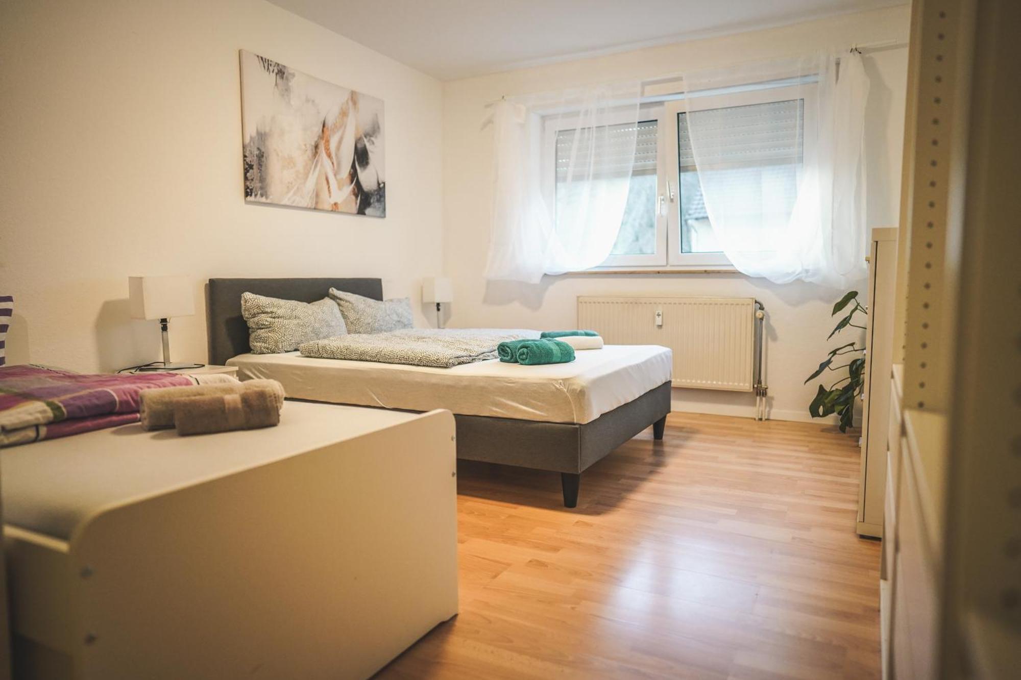 Moderne Ferienwohnung In Leimen Mit Balkon, Wehome Komfort Eksteriør bilde