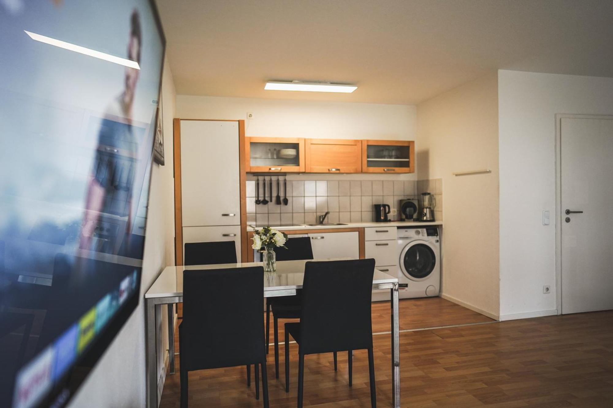 Moderne Ferienwohnung In Leimen Mit Balkon, Wehome Komfort Eksteriør bilde